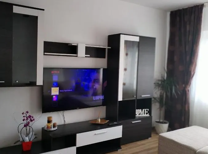 Noua * Μπρασόβ